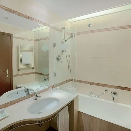 Nh Machiavelli Hotel Mediolan